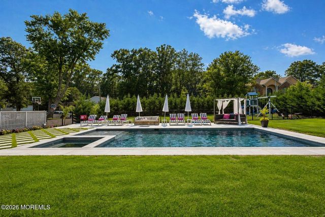8 Heath Street, Eatontown, NJ 07724