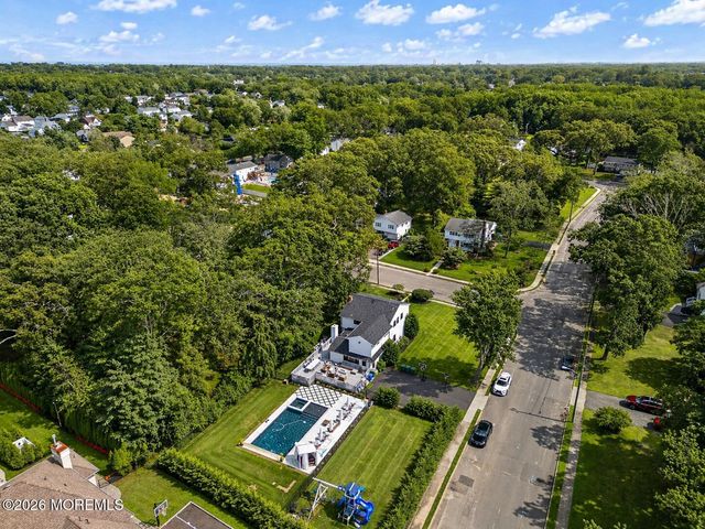 8 Heath Street, Eatontown, NJ 07724