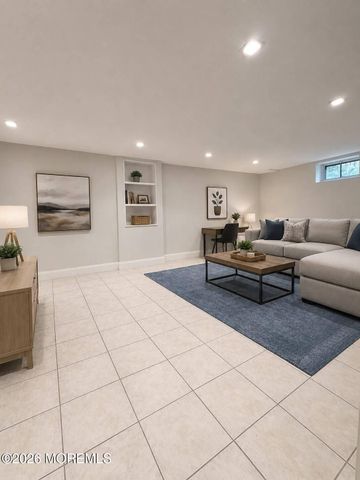 8 Heath Street, Eatontown, NJ 07724
