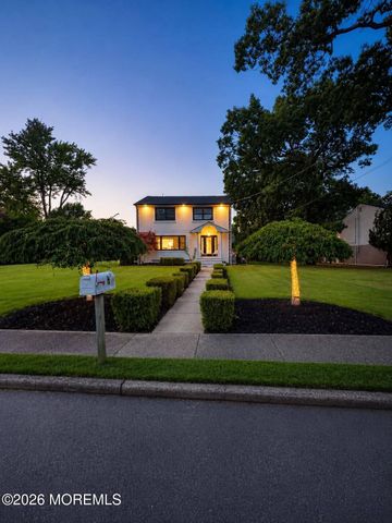 8 Heath Street, Eatontown, NJ 07724