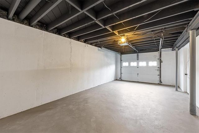 505 NW 82nd Street, Kansas City, MO 64118