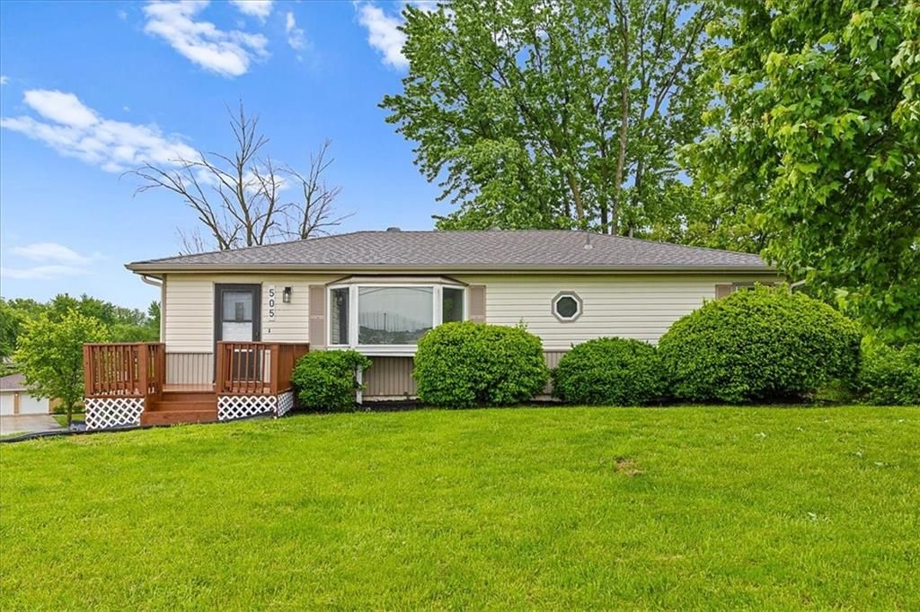 505 NW 82nd Street, Kansas City, MO 64118