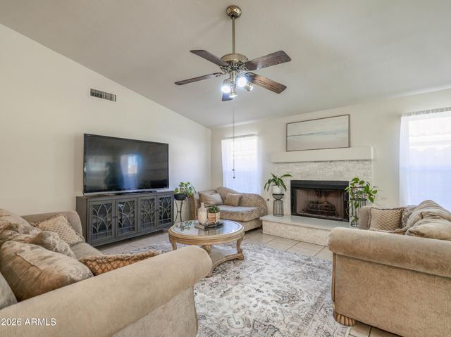 4889 W CARLA VISTA Court, Chandler, AZ 85226