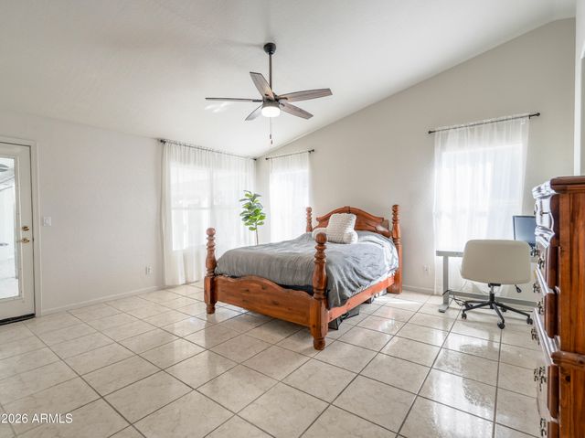 4889 W CARLA VISTA Court, Chandler, AZ 85226