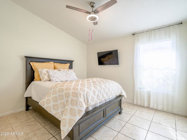 4889 W CARLA VISTA Court, Chandler, AZ 85226