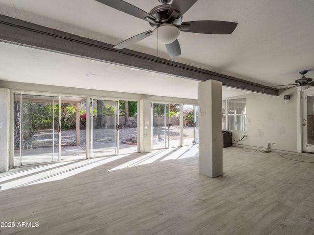 4889 W CARLA VISTA Court, Chandler, AZ 85226