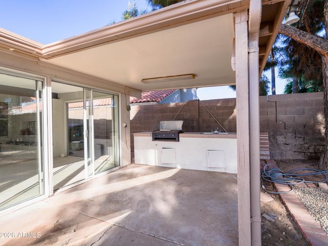 4889 W CARLA VISTA Court, Chandler, AZ 85226