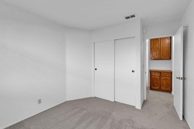 1612 Alnwick Dr, Roseville, CA 95747