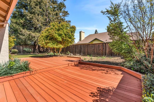 1612 Alnwick Dr, Roseville, CA 95747