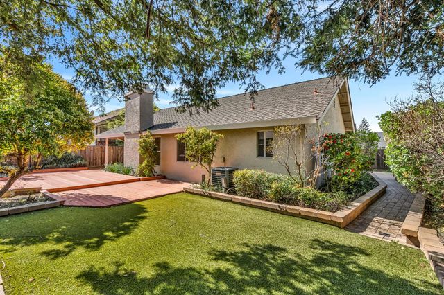 1612 Alnwick Dr, Roseville, CA 95747