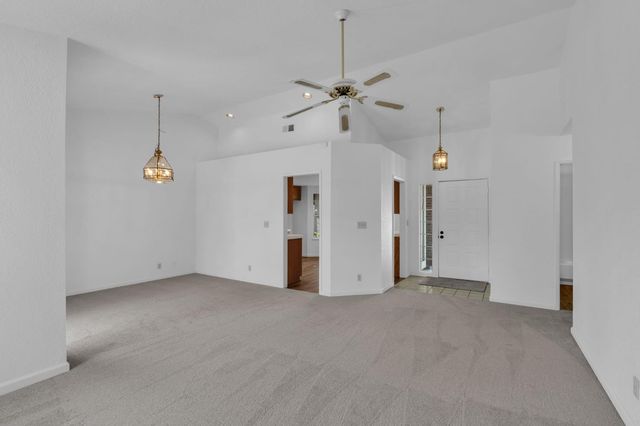 1612 Alnwick Dr, Roseville, CA 95747