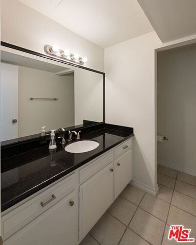 3102 Granville Avenue, Los Angeles, CA 90066