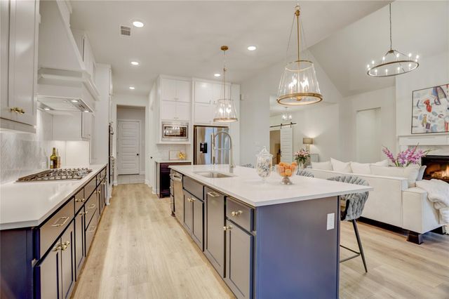 9818 Wright Drive, Manvel, TX 77578