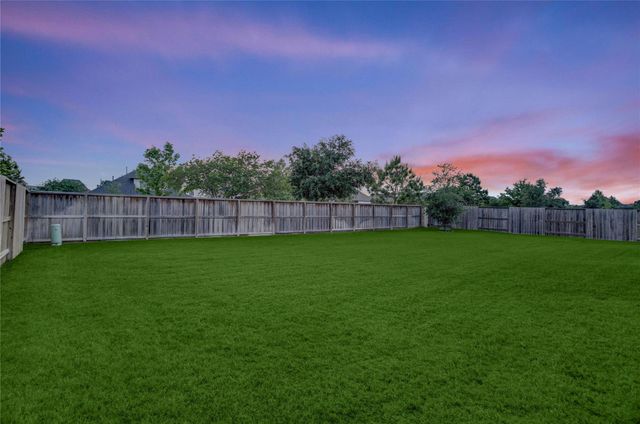 9818 Wright Drive, Manvel, TX 77578