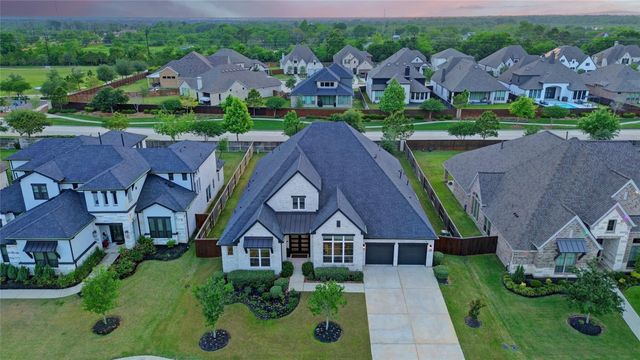 9818 Wright Drive, Manvel, TX 77578