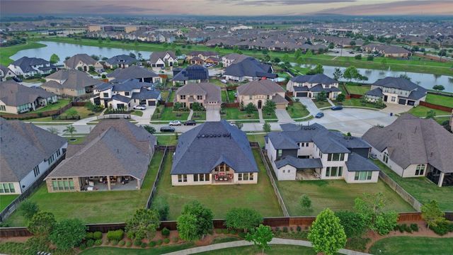 9818 Wright Drive, Manvel, TX 77578