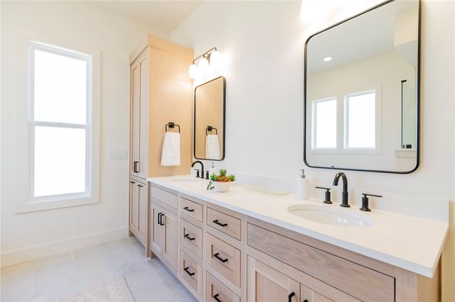 800 Greenhorn Street, Bentonville, AR 72712