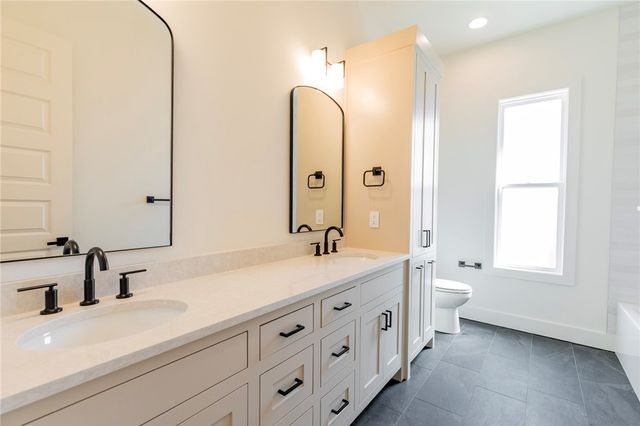 800 Greenhorn Street, Bentonville, AR 72712