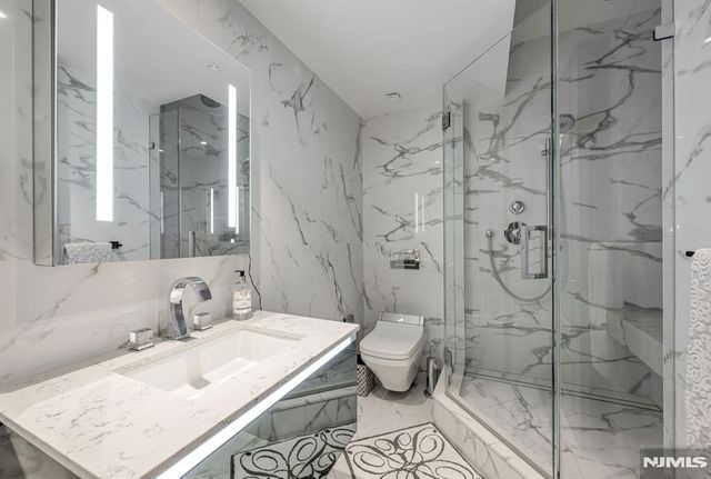 1512 Palisade Avenue 20AR-PH, Fort Lee, NJ 07024