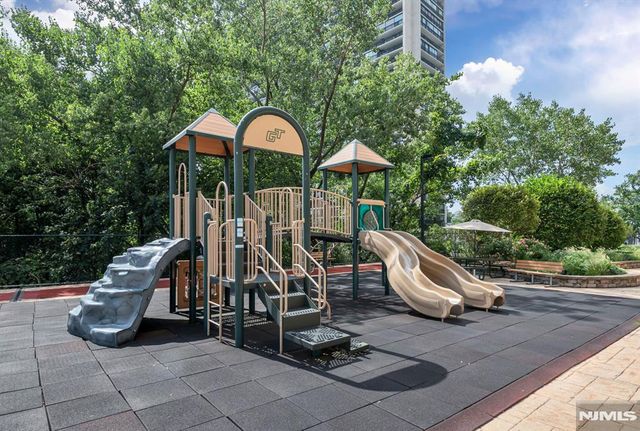 1512 Palisade Avenue 20AR-PH, Fort Lee, NJ 07024