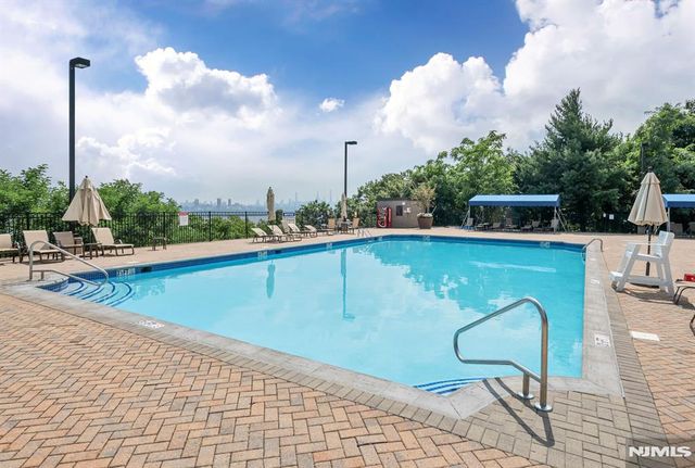 1512 Palisade Avenue 20AR-PH, Fort Lee, NJ 07024