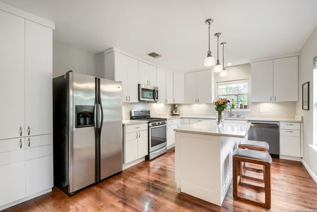 527 Eleanor Ave, San Antonio, TX 78209