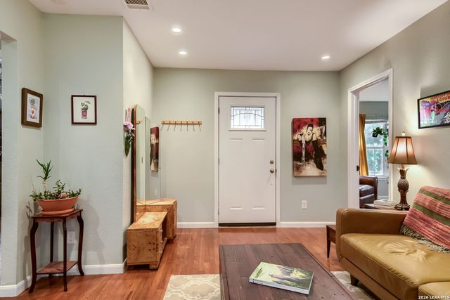 527 Eleanor Ave, San Antonio, TX 78209
