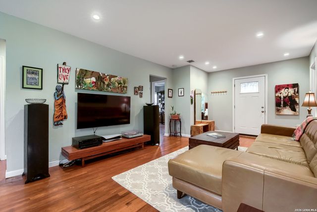 527 Eleanor Ave, San Antonio, TX 78209