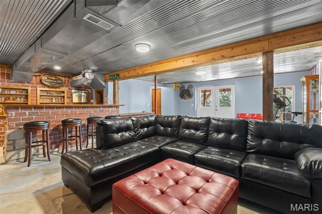 4748 Hilltop Drive, Washington, MO 63090
