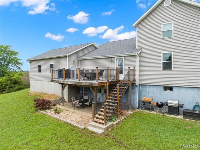 4748 Hilltop Drive, Washington, MO 63090