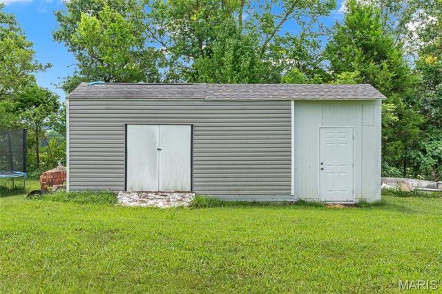 4748 Hilltop Drive, Washington, MO 63090