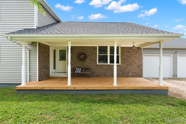 4748 Hilltop Drive, Washington, MO 63090