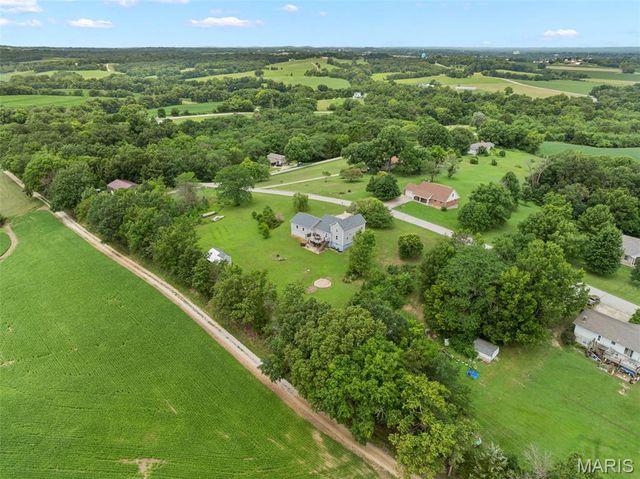 4748 Hilltop Drive, Washington, MO 63090