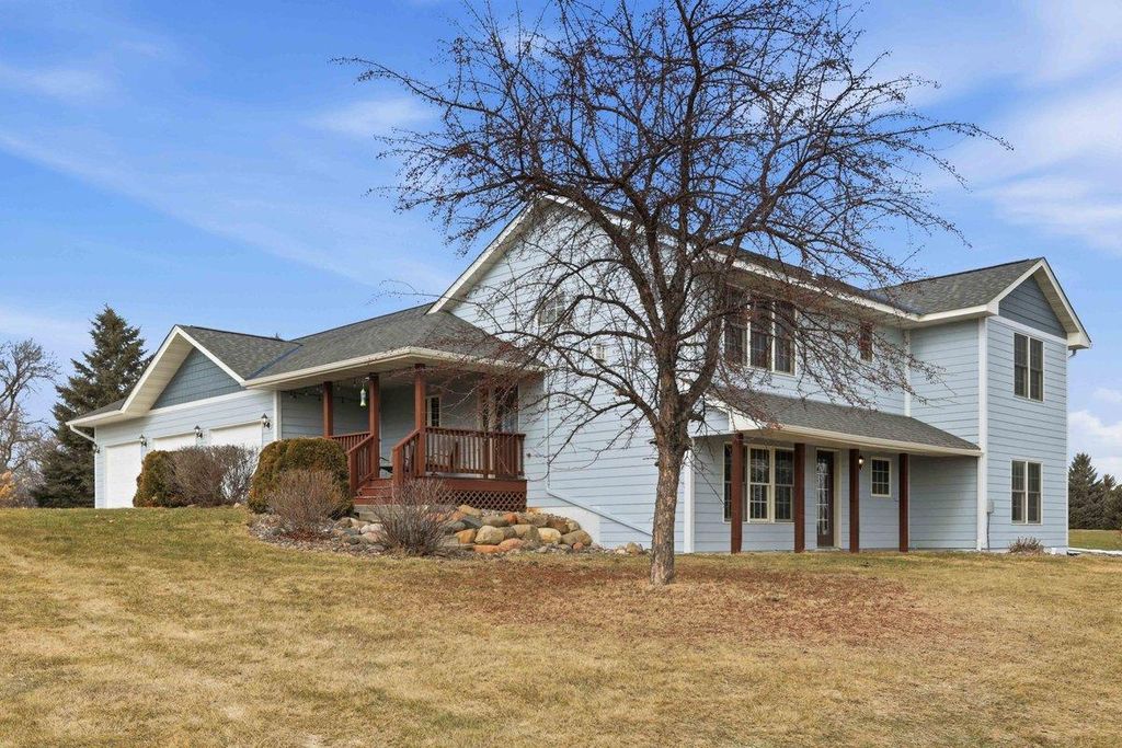2006 221st Avenue, Mora, MN 55051