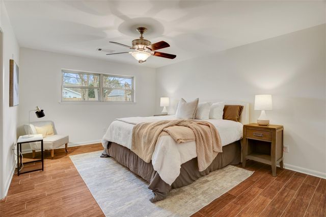 5918 Wigton Drive, Houston, TX 77096