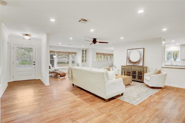 5918 Wigton Drive, Houston, TX 77096