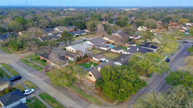 5918 Wigton Drive, Houston, TX 77096