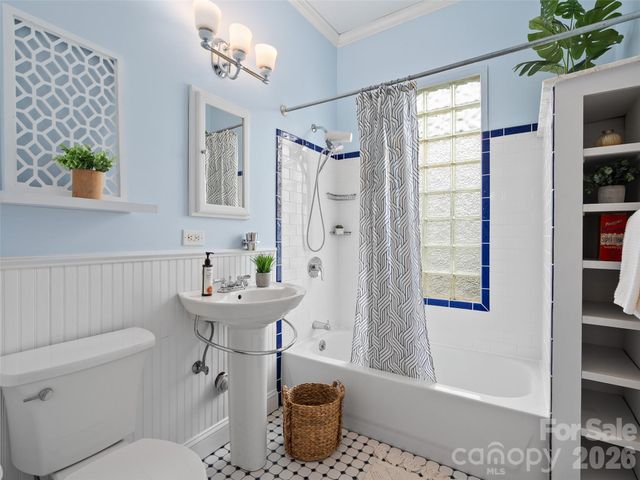 61 Walton Street, Asheville, NC 28801