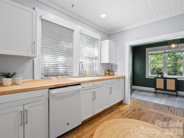 61 Walton Street, Asheville, NC 28801