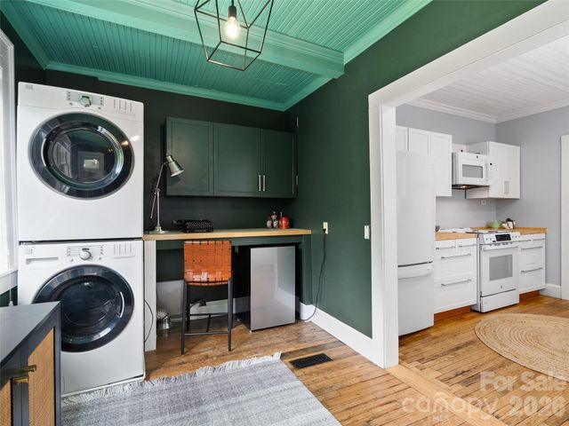 61 Walton Street, Asheville, NC 28801