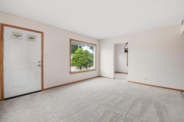 2023 E Tripoli AVENUE, Saint Francis, WI 53235