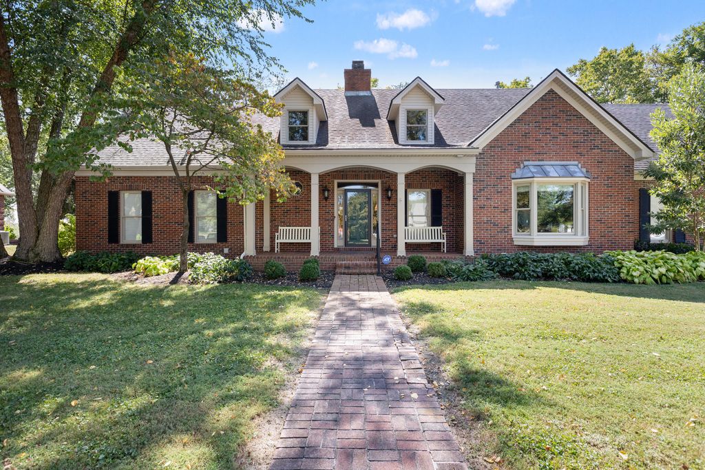 2007 Wyndamere Lane, Paris, KY 40361