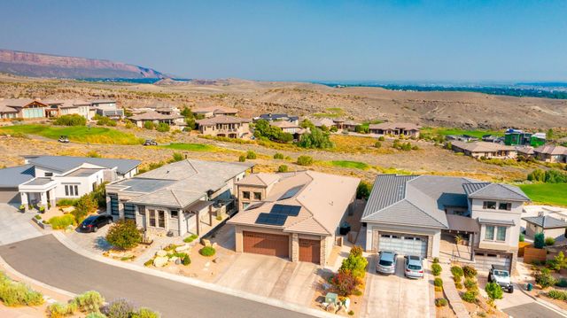 355 W Ridges Boulevard, Grand Junction, CO 81507