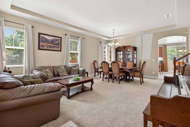 829 Hildebrand Cir, Folsom, CA 95630