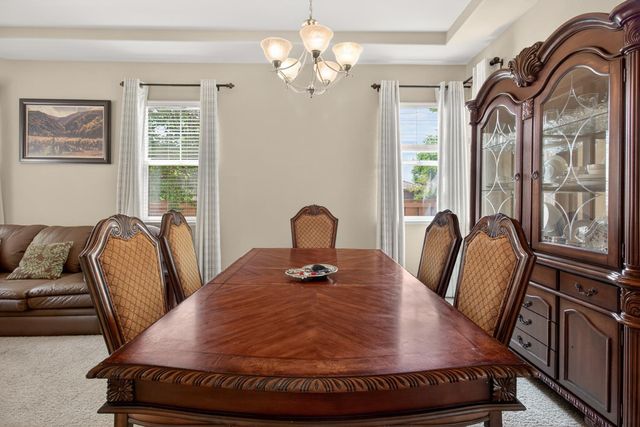 829 Hildebrand Cir, Folsom, CA 95630