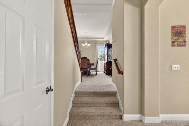 829 Hildebrand Cir, Folsom, CA 95630