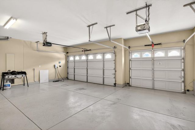 829 Hildebrand Cir, Folsom, CA 95630
