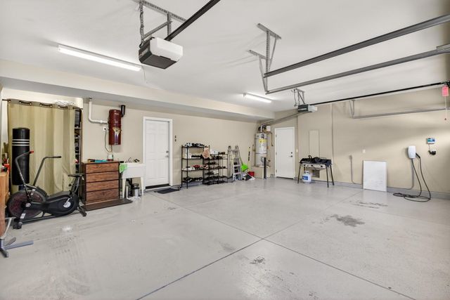 829 Hildebrand Cir, Folsom, CA 95630