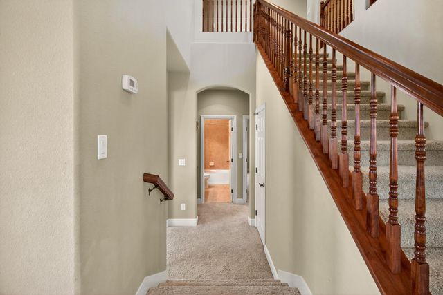 829 Hildebrand Cir, Folsom, CA 95630