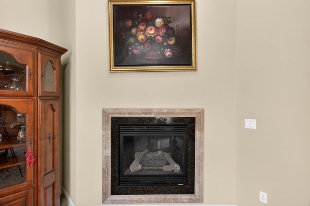 829 Hildebrand Cir, Folsom, CA 95630